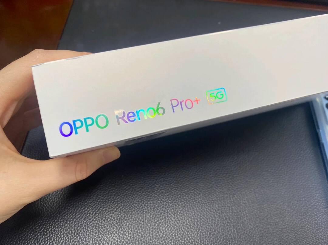 手持OPPO Reno6 Pro+，谈谈“二次进化”带来的体验提升