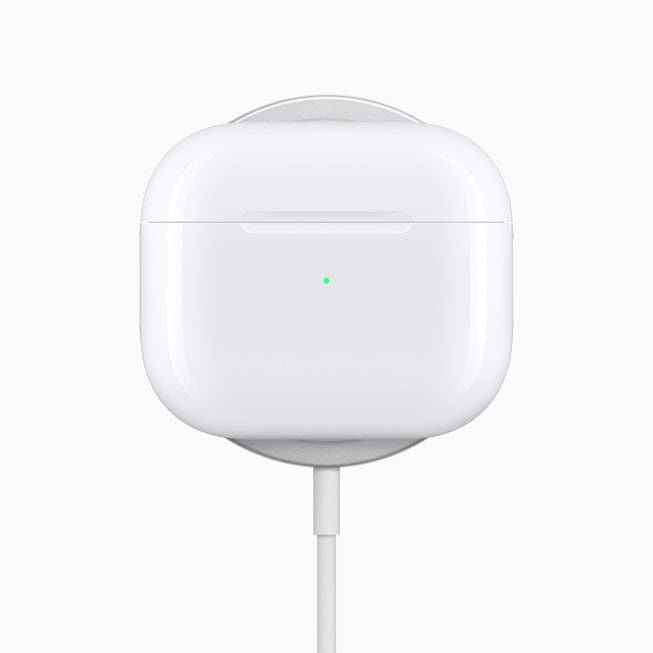 新一代 AirPods 登场，采用全新外观设计电池续航时间更长