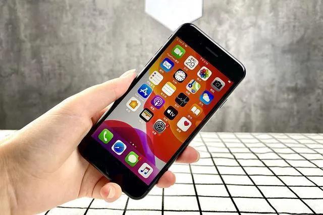 最便宜的5G iPhone，明年初发布！