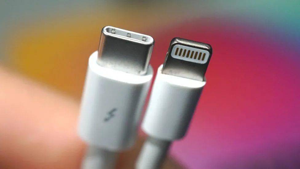 iPhone 改用 USB-C 接口，你能接受吗？