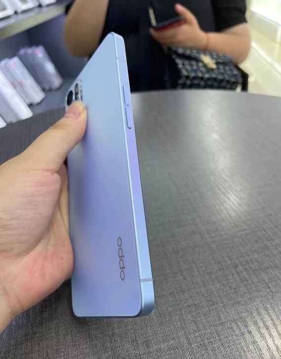 同是主打轻薄的拍照旗舰，OPPo Reno 6和vivo S10哪个更胜一筹？